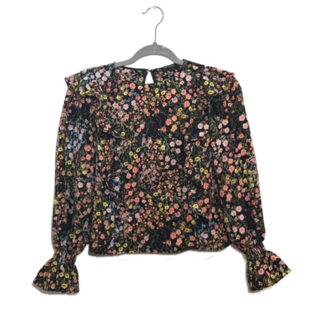 Zara Basic Floral Ruffled Top with Modest Neckline